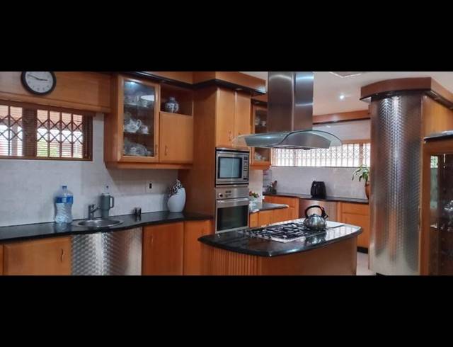 4 BEDROOM HOUSE FOR SALE IN RESERVOIR HILLS